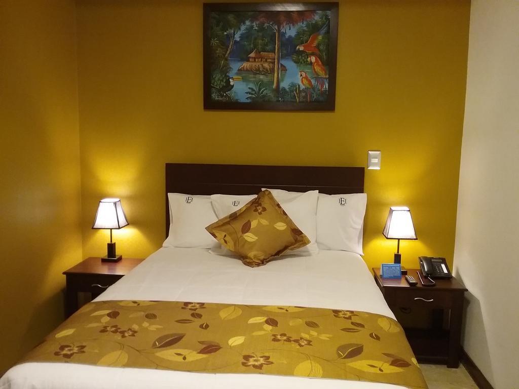 Hotel Europa อีกีโตส ภายนอก รูปภาพ